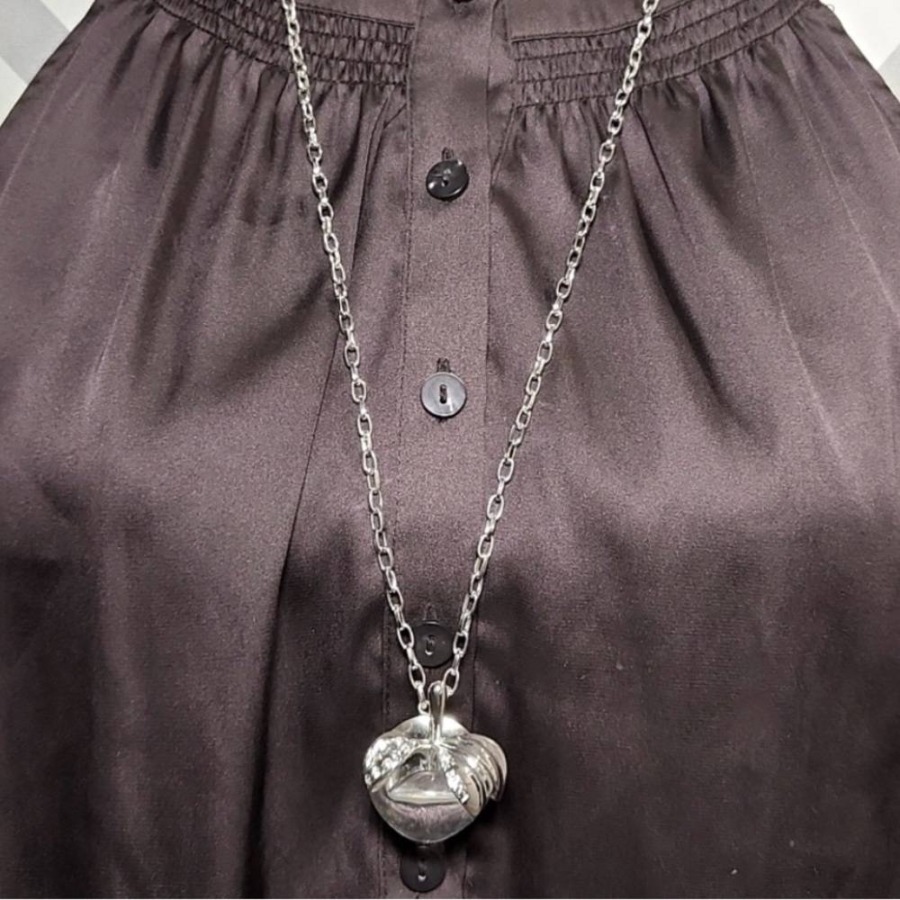 Stunning RARE Nina Ricci lucite apple necklace
